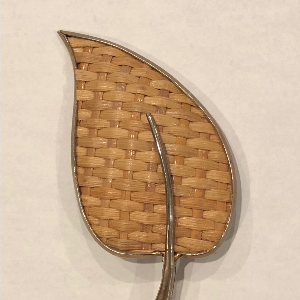 Vintage Large Leaf Brooch —Basket Weave.